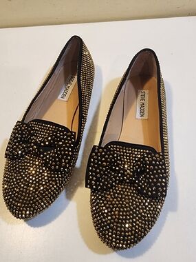 STEVE MADDEN Gold Studded Black Flat  and Gold Bow Flats Shoes Size 7M
